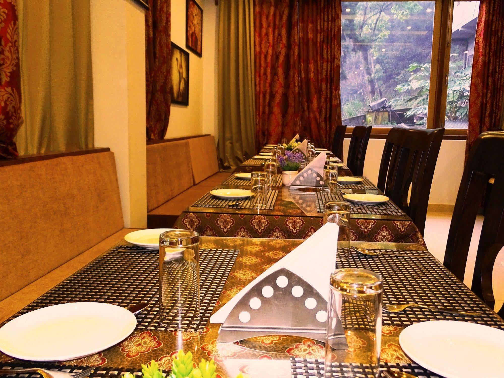 The Golden Crest Hotell Gangtok Eksteriør bilde